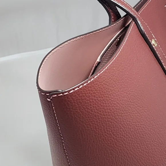 Authentic COACH Cameron Tote - Picture 15 of 16